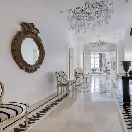 Renovated, Amazing & Huge Flat Of 200 Sqm 16 * Párizs