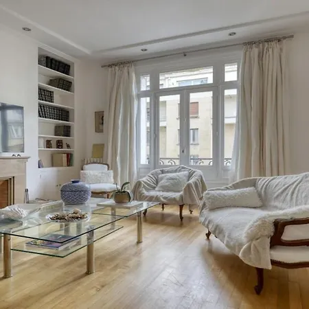Renovated, Amazing & Huge Flat Of 200 Sqm 16 Apartman *