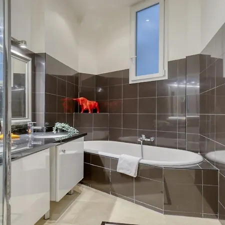 Renovated, Amazing & Huge Flat Of 200 Sqm 16 Paris