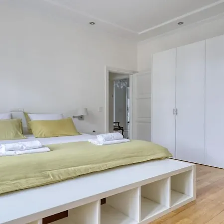 Lejlighed Renovated, Amazing & Huge Flat Of 200 Sqm 16